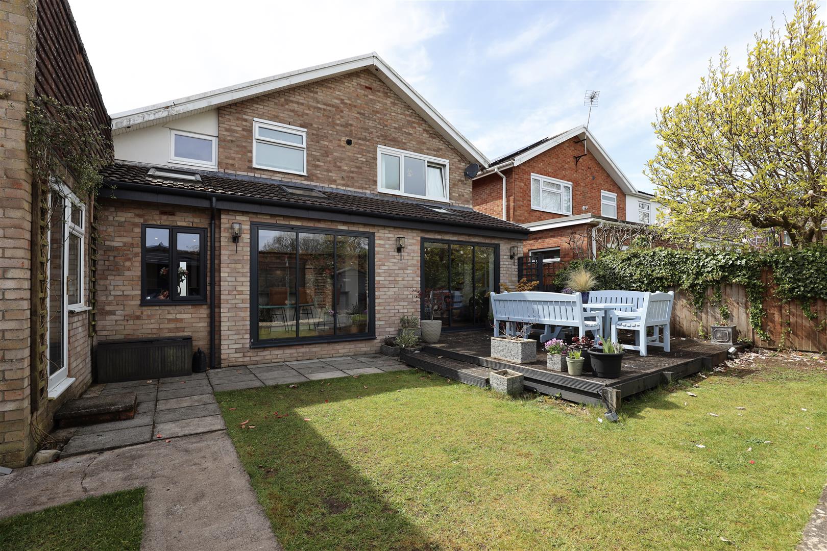 The Verlands, Cowbridge, Vale of Glamorgan, CF71 7BY